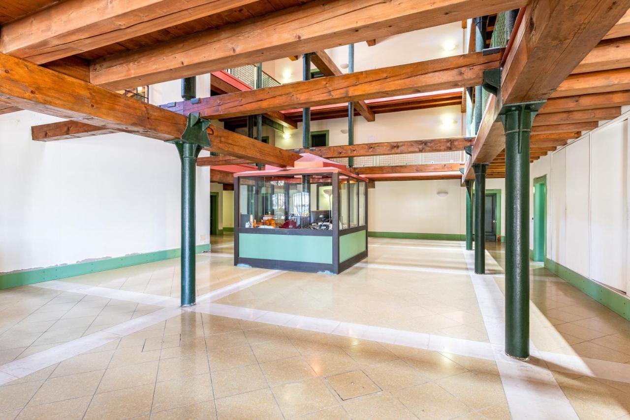 Molino Stucky Residence Suites Венеция Экстерьер фото